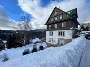 Astoria Inn Spindleruv Mlýn